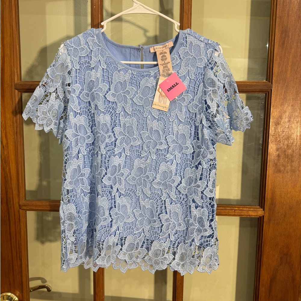 Philosophy Classic Floral Lace Lined Blouse Womens Size Small Short Sleeve Blue